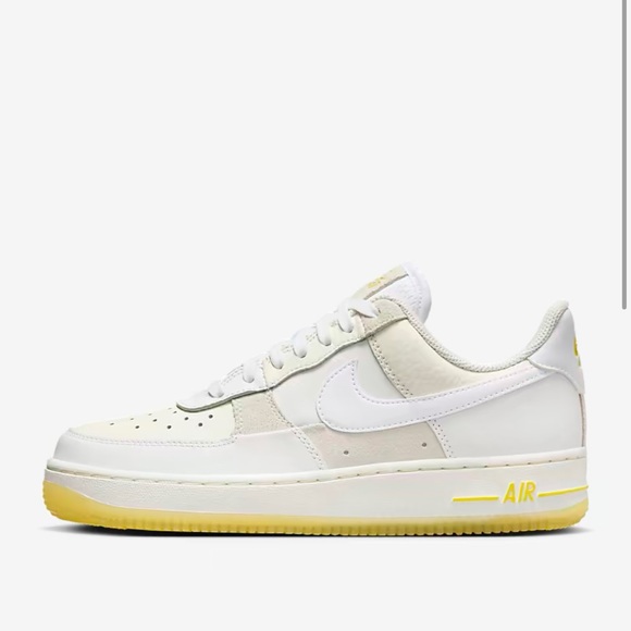 Nike Air Force 1'07 Low - Picture 1 of 5